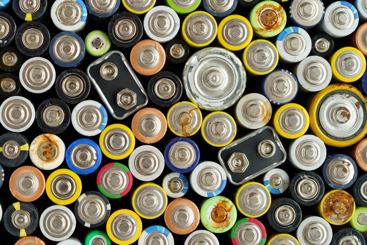how to dispose of alkaline batteries
